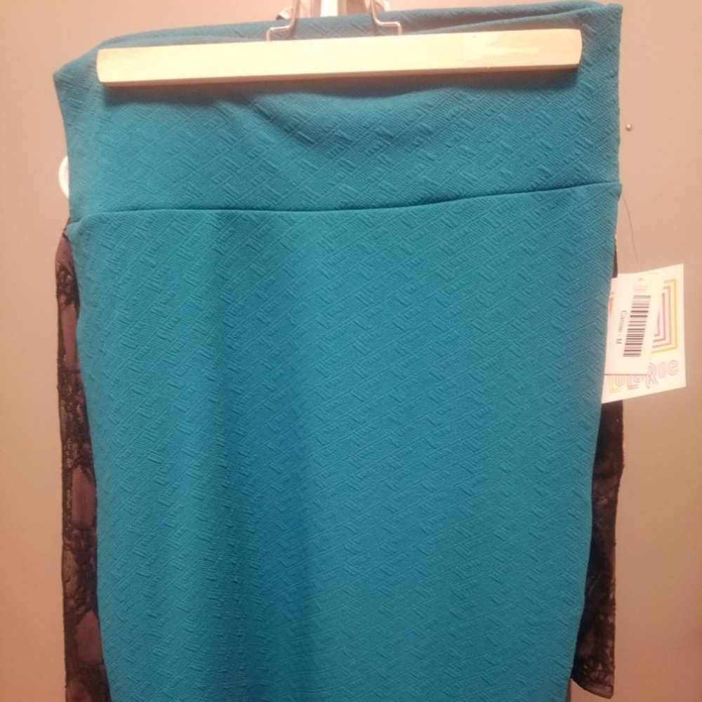 LuLaRoe teal Cassie skirt, brand new with tags